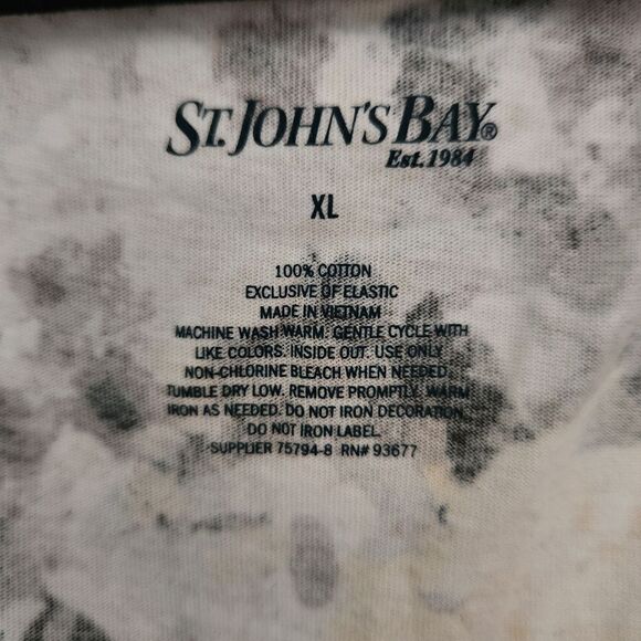 St. John's Bay Womens Patterned T-Shirt  Shirred at Neckline Size XL - Picture 3 of 5